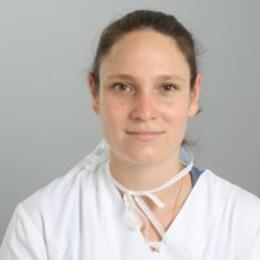 Flurina Riolo Portrait