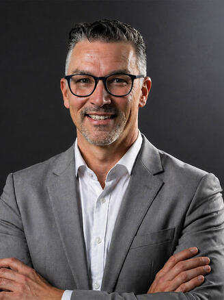 Portrait Omar Gisler