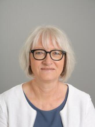 Barbara Meier Portrait