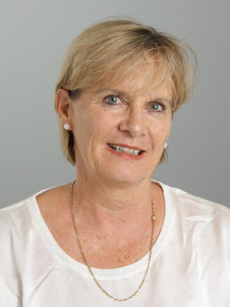 Eveline Lalut Portrait