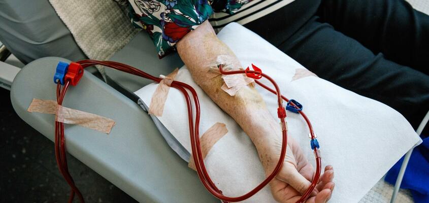 ksb_blog_dialyse-nierenversagen_content_02-2048x1152.jpg