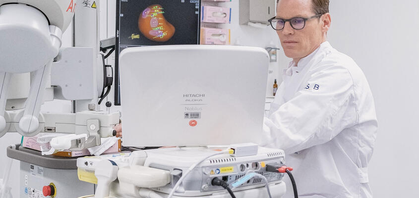 PD Dr. med. Lukas Hefermehl