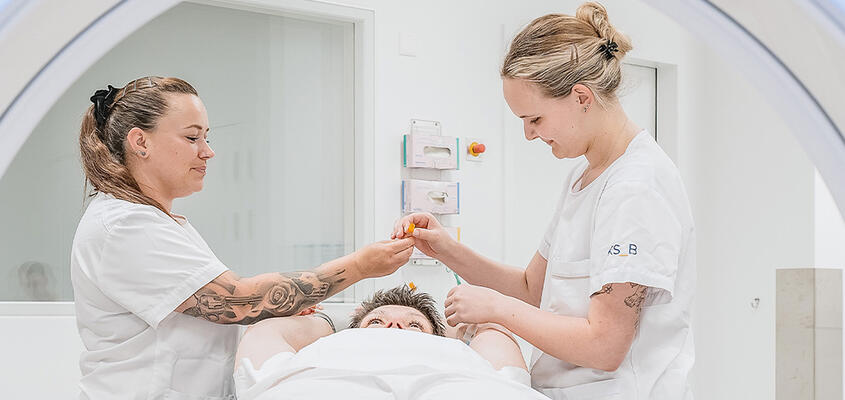 Radiologiefachfrauen am Arbeiten