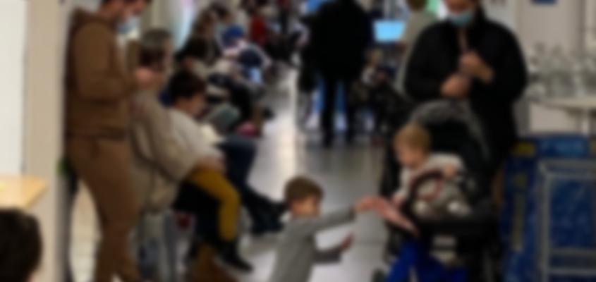 Das Bild zeigt den KSB-Kindernotfall am 26.12.2022 um die Mittagszeit. Die Behandlungs- und Wartezimmer waren zu diesem Zeitp...