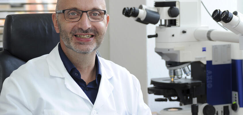 Professor Gad Singer: Der 55-jährige Chefarzt leitet das Institut für Pathologie am Kantonsspital Baden (KSB).