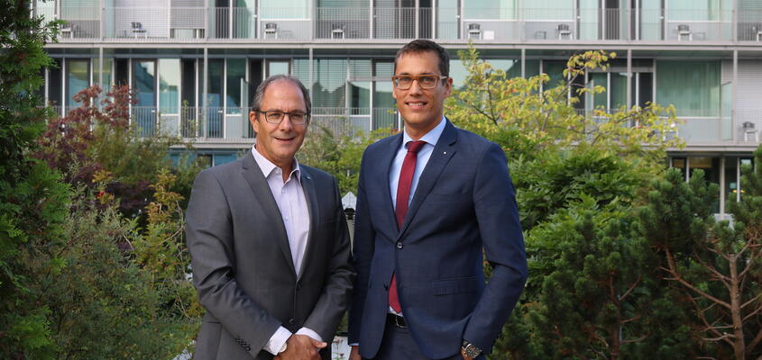 Adrian Schmitter, CEO des KSB und Dr. Markus Meier, Direktor der Hirslanden Klinik Aarau